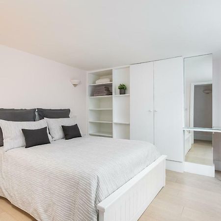 Apartment With Private Patio, And Park Across The Road (Adults Only) Londres Exterior foto